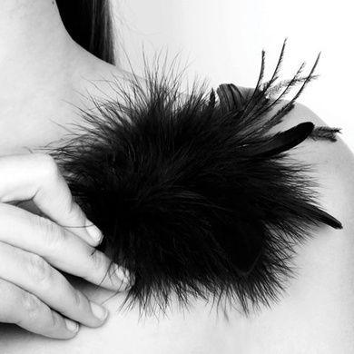 Метелка Bijoux Indiscrets Pom Pom SO2674 фото